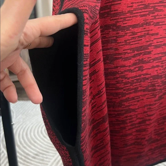 Ming Wang red and black marbled poncho sweater wrap • s/m - Picture 4 of 6